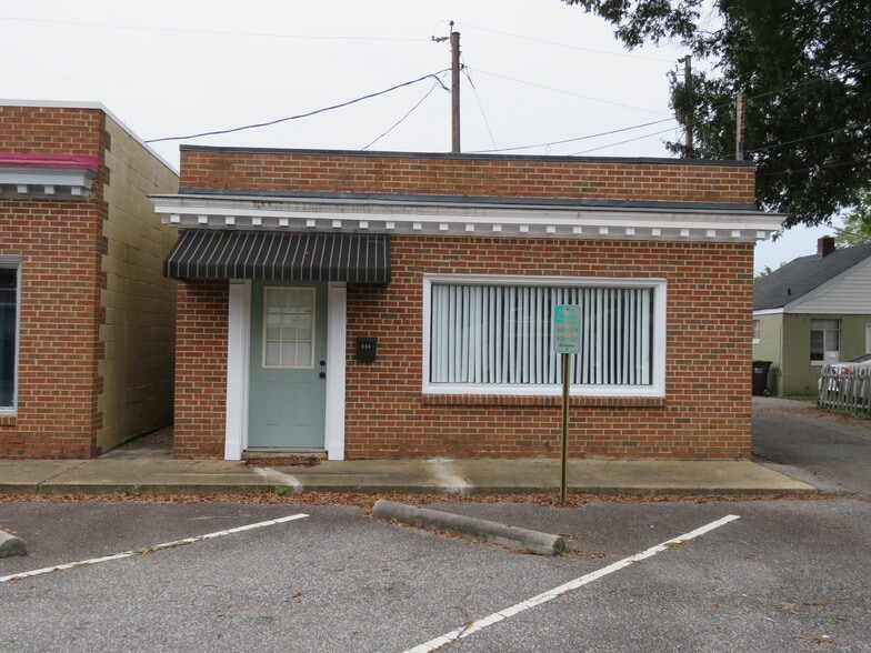 134 Pickwick Ave, Colonial Heights, VA for lease - Building Photo - Image 2 of 4