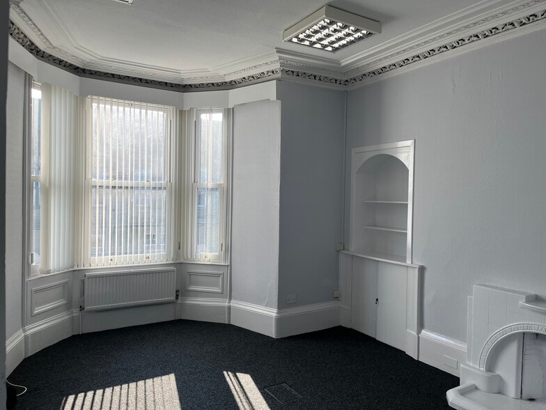 61 Bank St, Lochgelly à louer - Photo du bâtiment - Image 3 de 10