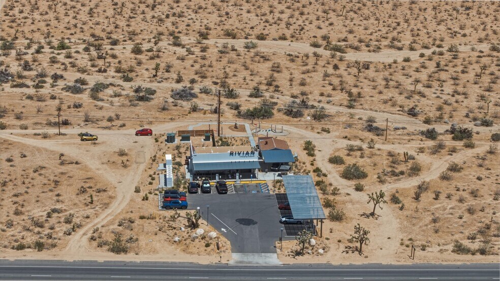 61142 29 Palms Hwy, Joshua Tree, CA à vendre - Photo du bâtiment - Image 2 de 20
