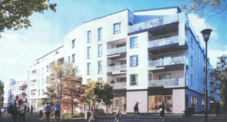 Retail in Melun for lease Building Photo- Image 1 of 9