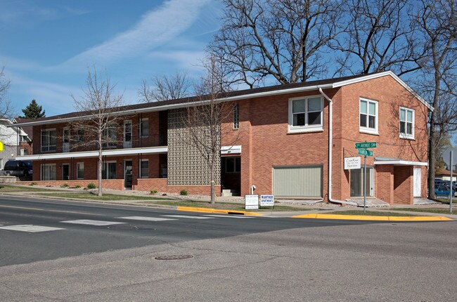 More details for 105 2nd Ave SW, Hutchinson, MN - Office/Retail for Lease