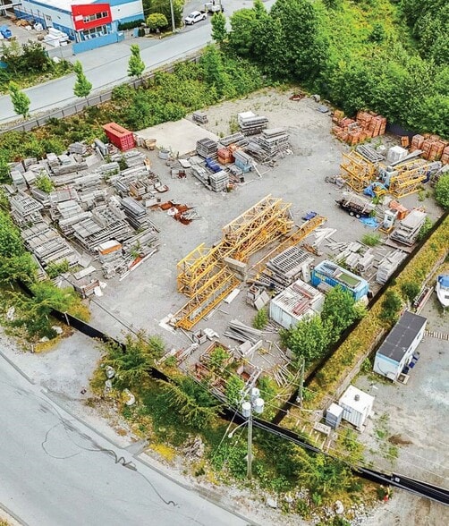 13170 Katonien St, Maple Ridge, BC for sale - Building Photo - Image 2 of 4