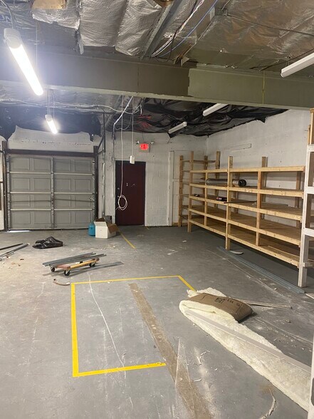 1275 Bloomfield Ave, Fairfield, NJ à louer - Photo du bâtiment - Image 3 de 12