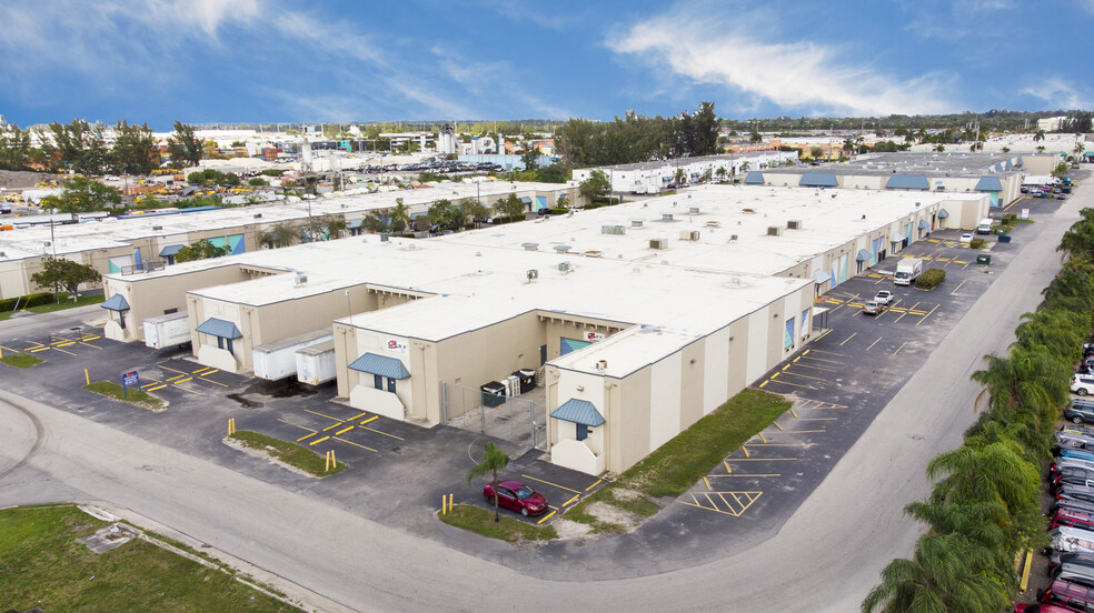 7205-7265 NW 44th St, Miami, FL for lease - Building Photo - Image 1 of 7