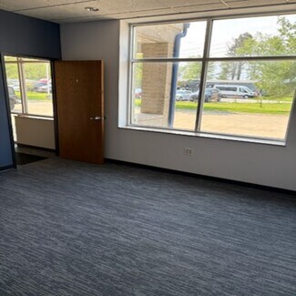 Plus de détails pour 12777 Abbey Rd, North Royalton, OH - Bureau à louer
