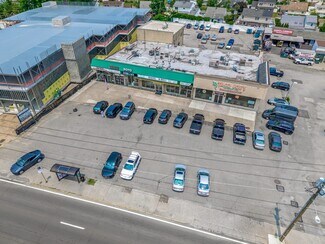 Plus de détails pour 3259-3275 Hempstead Tpke, Levittown, NY - Commerce de détail à louer