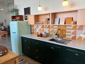 3256 W Bryn Mawr Ave, Chicago, IL à vendre Photo intérieure- Image 1 de 15