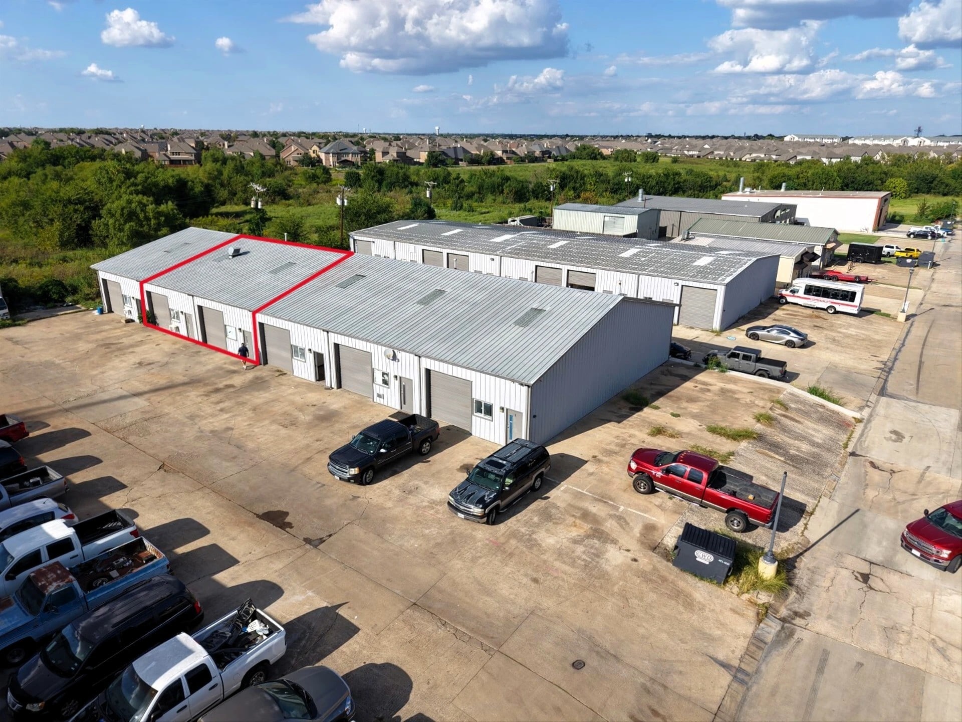 6515 Industrial Dr, Sachse, TX à louer Photo intérieure- Image 1 de 9