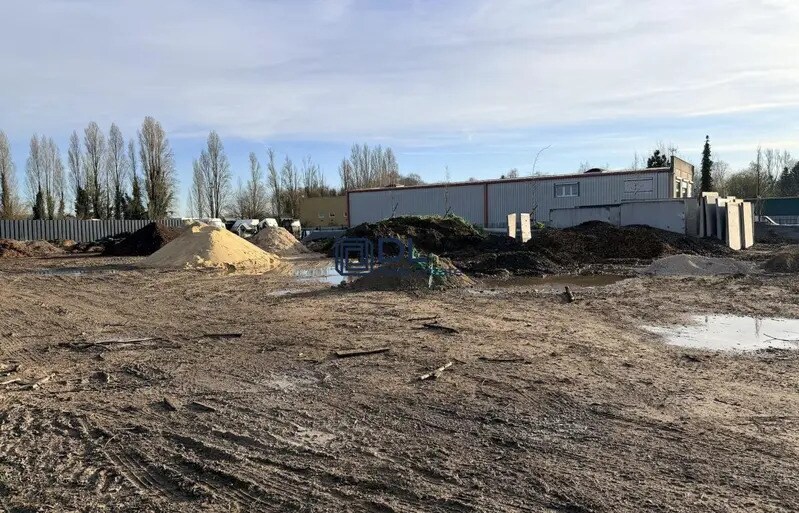 Land in Gretz-Armainvilliers for lease Construction Photo- Image 1 of 4