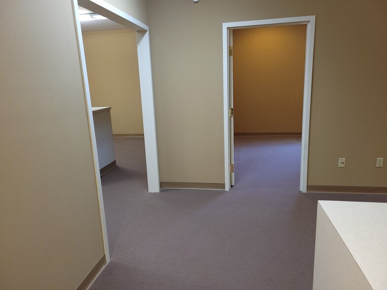 1015 Cordova Station Ave, Cordova, TN for lease - Interior Photo - Image 3 of 8