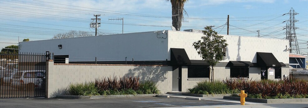 8321 Monroe Ave, Stanton, CA à louer - Photo du bâtiment - Image 2 de 4