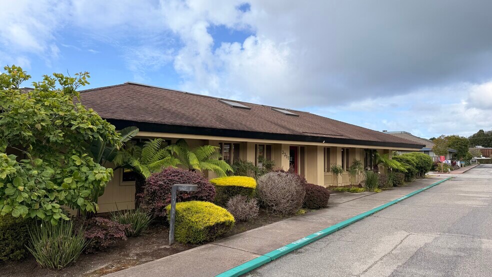 3311 Mission Dr, Santa Cruz, CA à vendre - Photo du bâtiment - Image 2 de 15