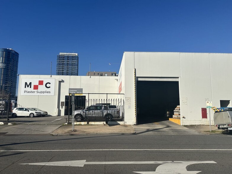 240 Normanby Rd, South Melbourne for sale - Building Photo - Image 2 of 11