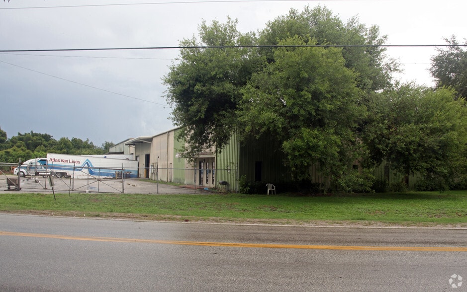 6507 Harney Rd, Tampa, FL for lease - Building Photo - Image 3 of 8