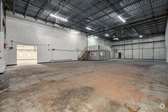 378 Page St, Stoughton, MA à louer Photo intérieure- Image 2 de 5