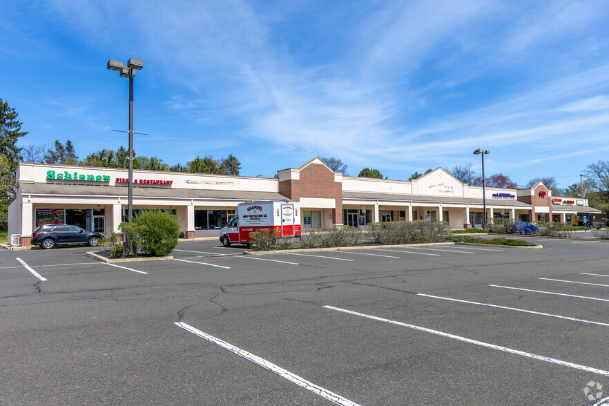 850 E Street Rd, Warminster Township, PA à louer - Photo du bâtiment - Image 2 de 11