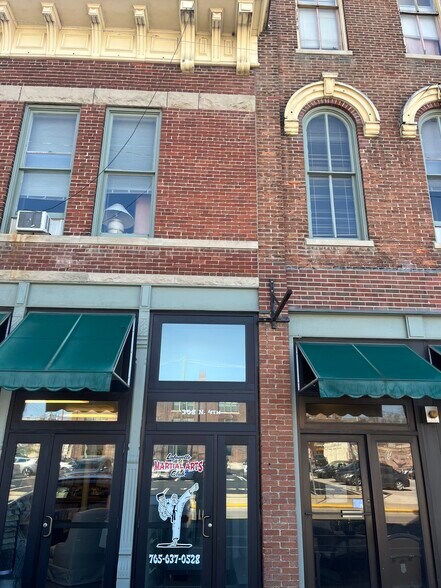 308 N 4th St, Lafayette, IN à louer - Photo du bâtiment - Image 2 de 7