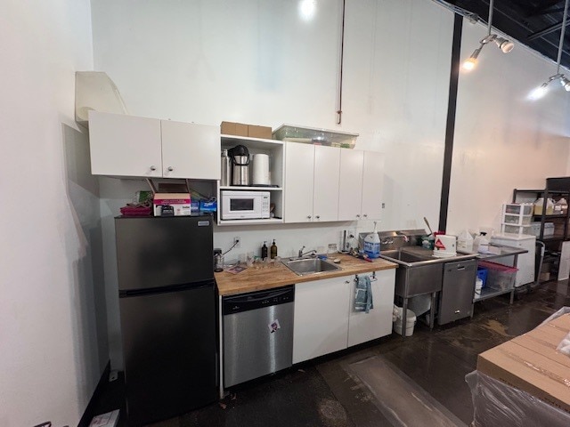 3680-3700 Rue Saint-Patrick, Montréal, QC for lease Interior Photo- Image 1 of 6