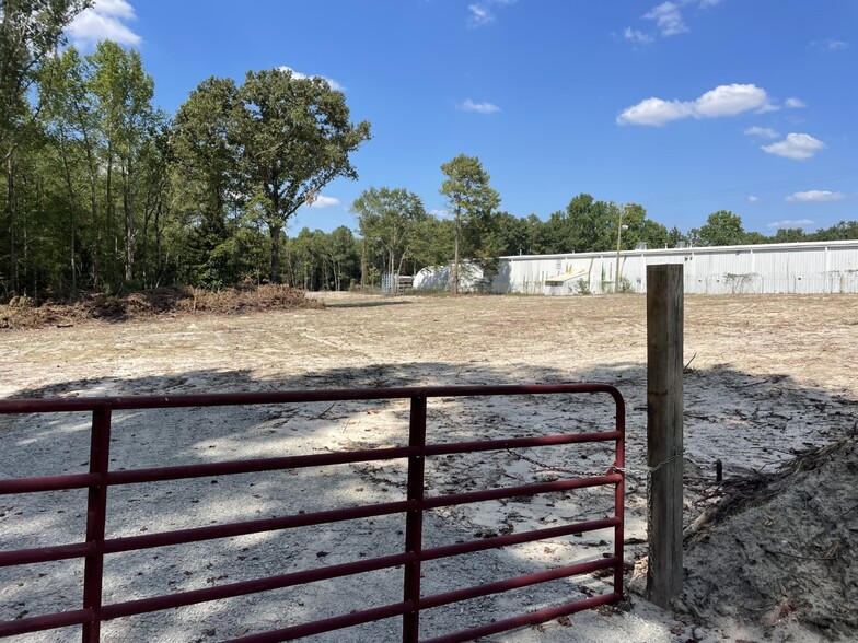 2225 Fish Hatchery, West Columbia, SC for sale - Building Photo - Image 1 of 1