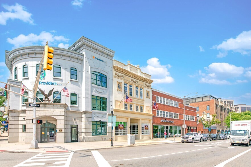 22 N Park Pl, Morristown, NJ à louer - Photo du bâtiment - Image 3 de 6