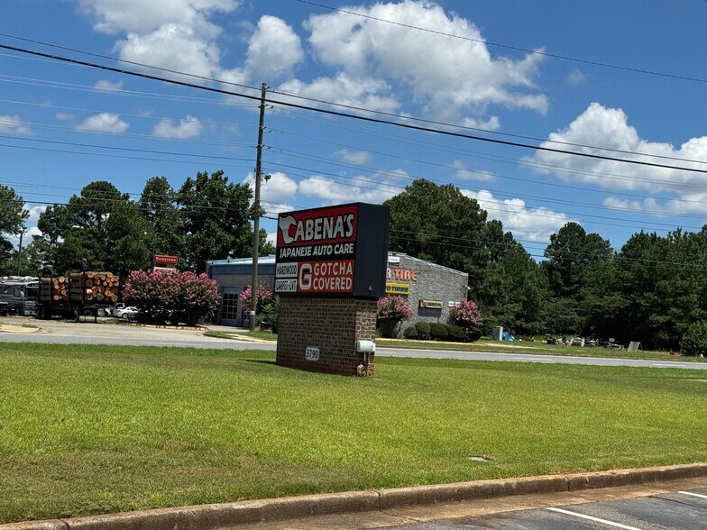 3790 Hwy 92, Acworth, GA à louer - Photo du bâtiment - Image 2 de 2