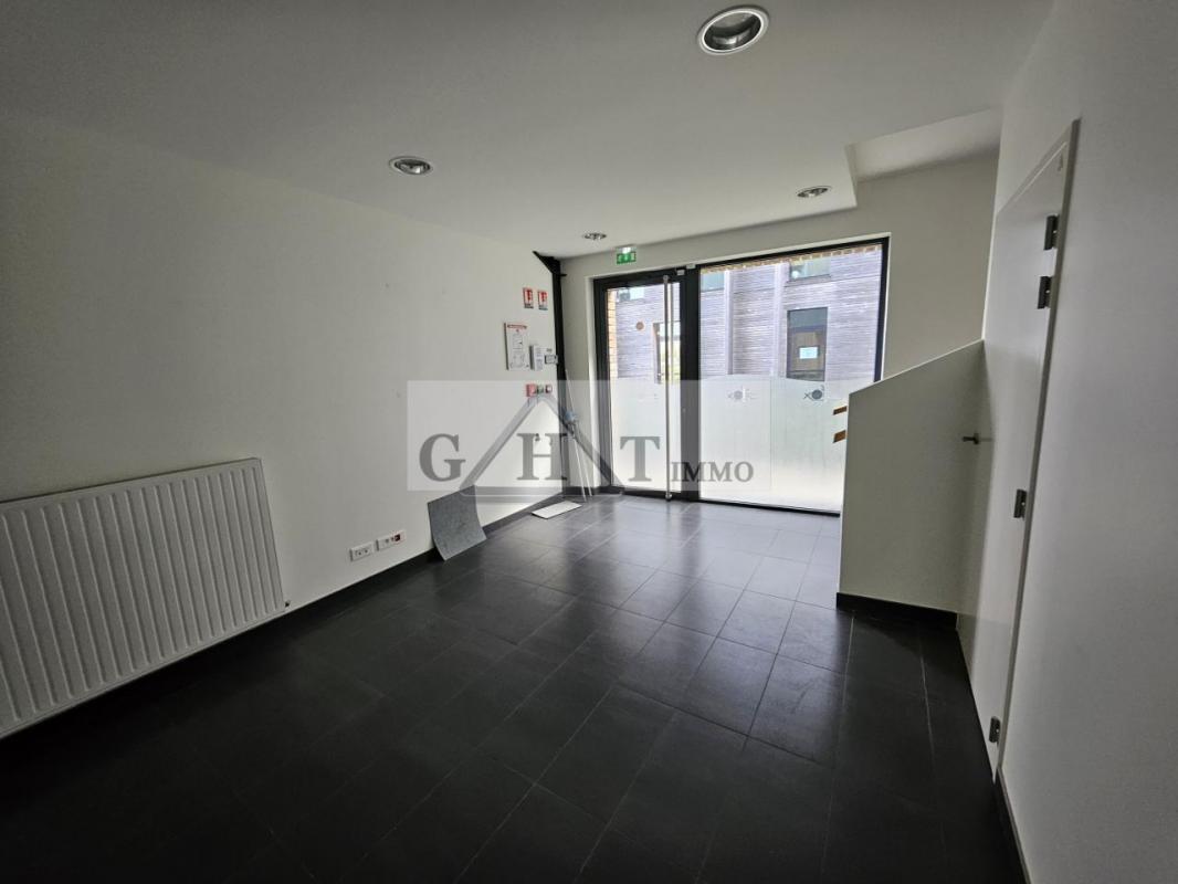 Industrial in Moissy-Cramayel for lease Interior Photo- Image 1 of 7
