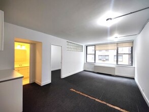 155 E 55th St, New York, NY for lease Interior Photo- Image 2 of 5