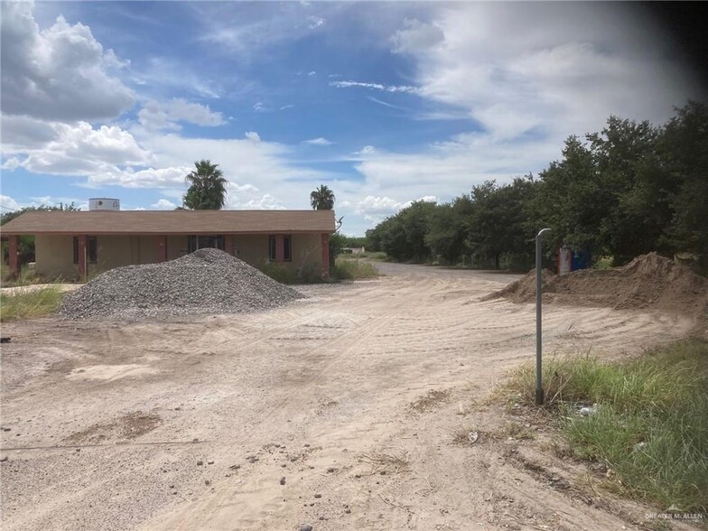 2301 N FM 493, Donna, TX for sale - Building Photo - Image 1 of 2