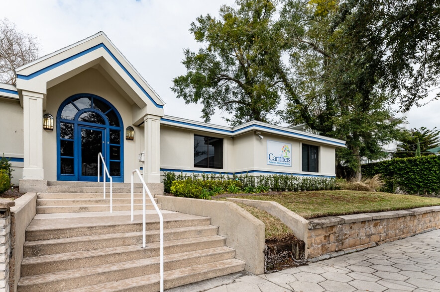 2223 Oak St, Jacksonville, FL à louer - Photo du bâtiment - Image 2 de 10