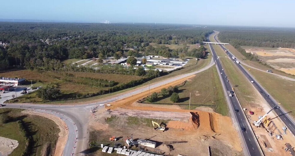 8095 Menge Ave, Pass Christian, MS à vendre - Photo du bâtiment - Image 3 de 3