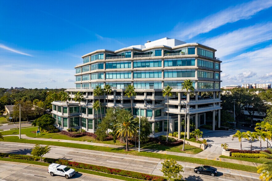 601 Bayshore Blvd, Tampa, FL à louer - Photo principale - Image 1 de 12