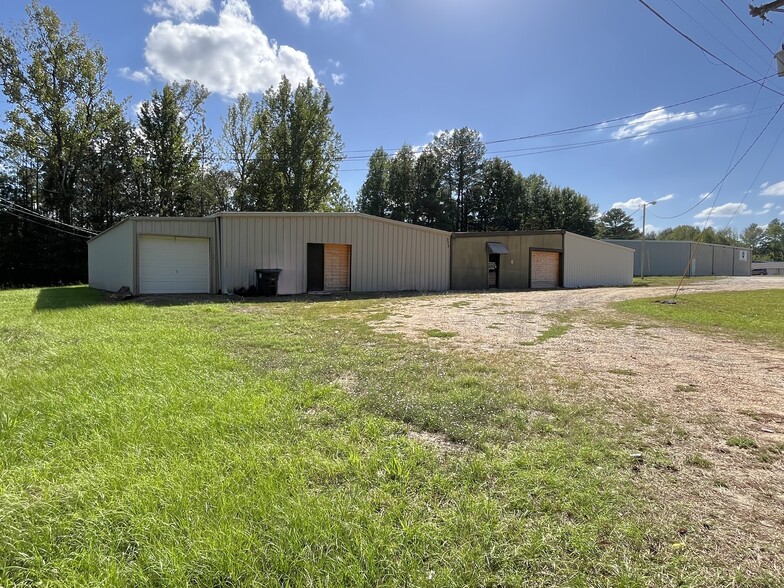 372 Road 1438, Tupelo, MS à vendre - Photo du bâtiment - Image 2 de 31