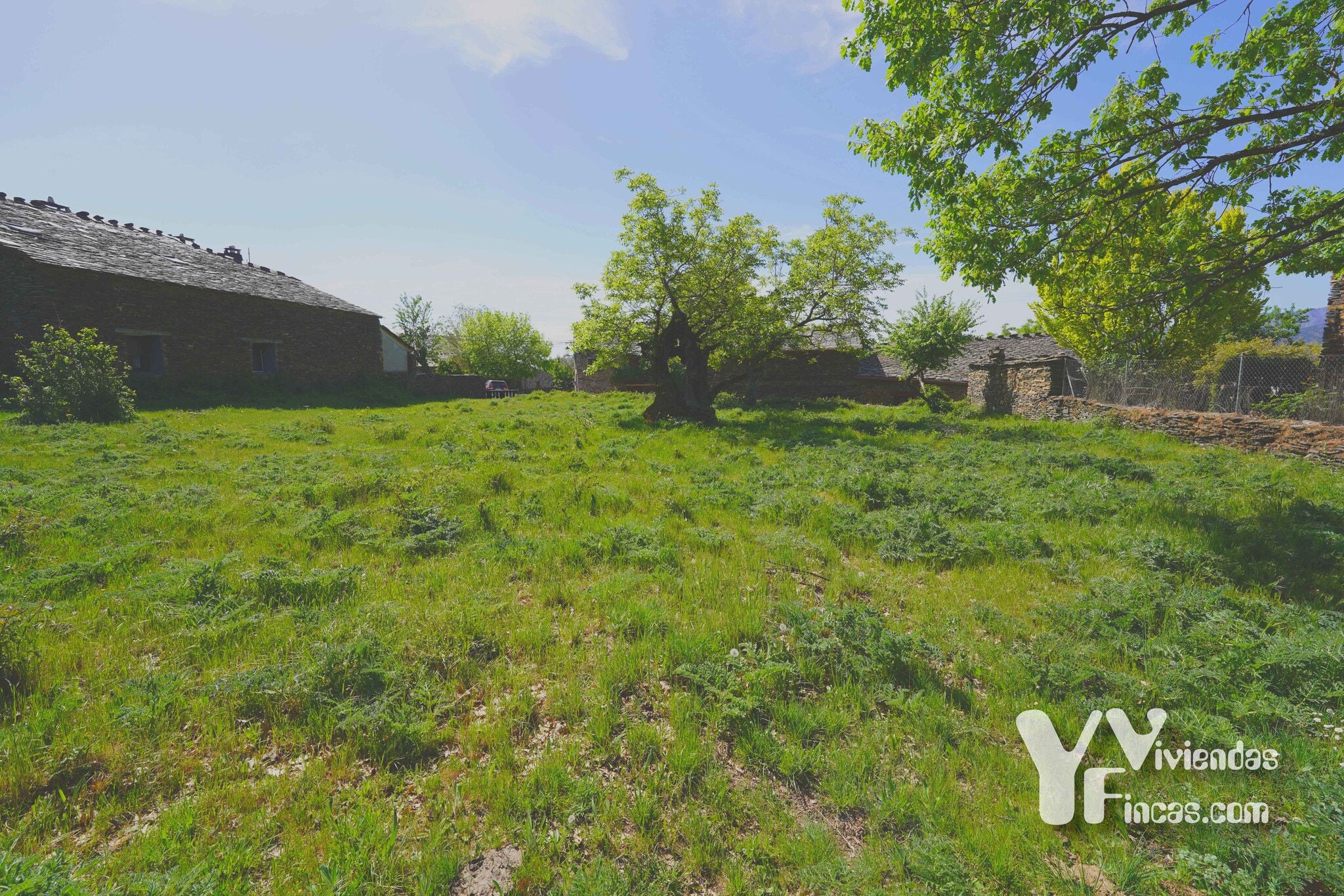 Plaza del Olmo, 29P, Campillo de Ranas, Guadalajara for sale Primary Photo- Image 1 of 10