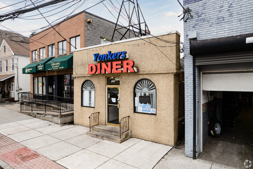 337 Saw Mill River Rd, Yonkers, NY for sale - Primary Photo - Image 1 of 1