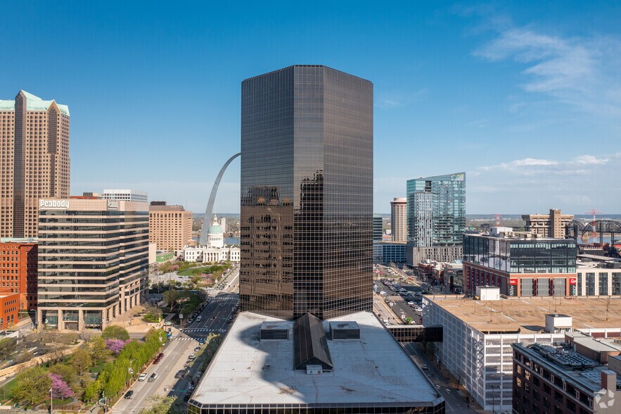 800 Market St, Saint Louis, MO à louer - Photo du bâtiment - Image 2 de 6