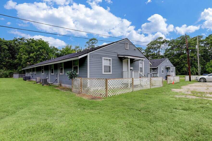 2322 Central St, Dickinson, TX à vendre - Photo du bâtiment - Image 2 de 25