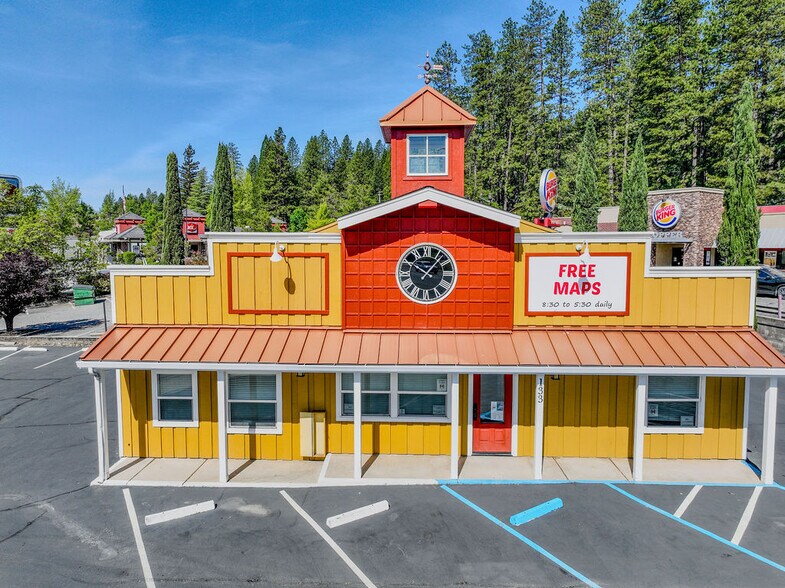 133 Brunswick Rd, Grass Valley, CA à vendre - Photo principale - Image 1 de 47