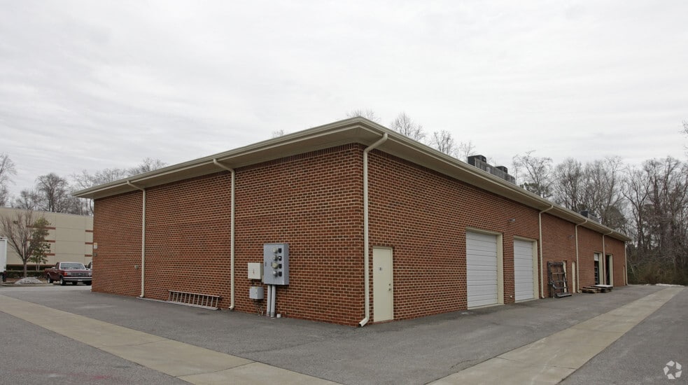 620 Innovation Dr, Chesapeake, VA for lease - Building Photo - Image 2 of 3