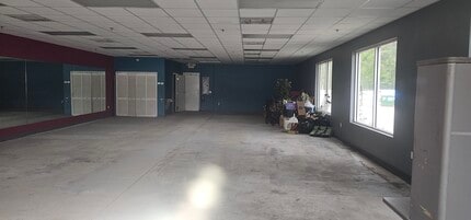 2405 E Graves Ave, Orange City, FL for lease Interior Photo- Image 1 of 1