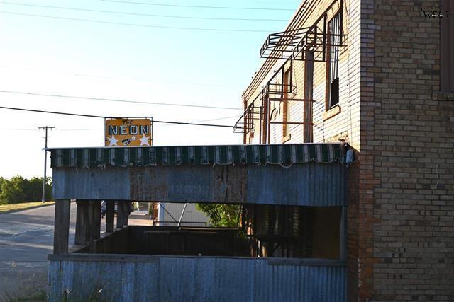 200 N Burnett St, Wichita Falls, TX for sale - Building Photo - Image 2 of 15