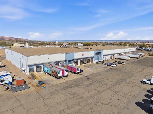 Plus de détails pour 563 Sandhill Ln, Grand Junction, CO - Industriel à louer