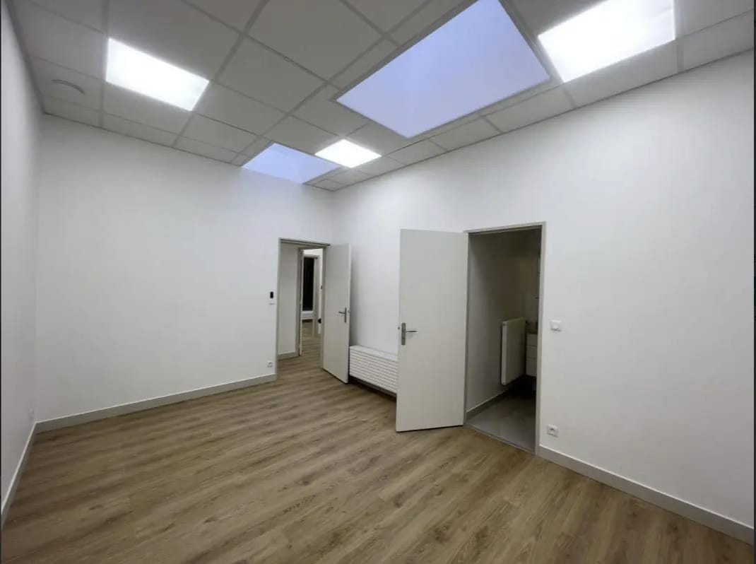 Bureau dans Paris à vendre Photo intérieure- Image 1 de 4