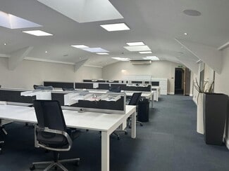 Plus de détails pour Cherry Ln, Amersham - Bureau à louer