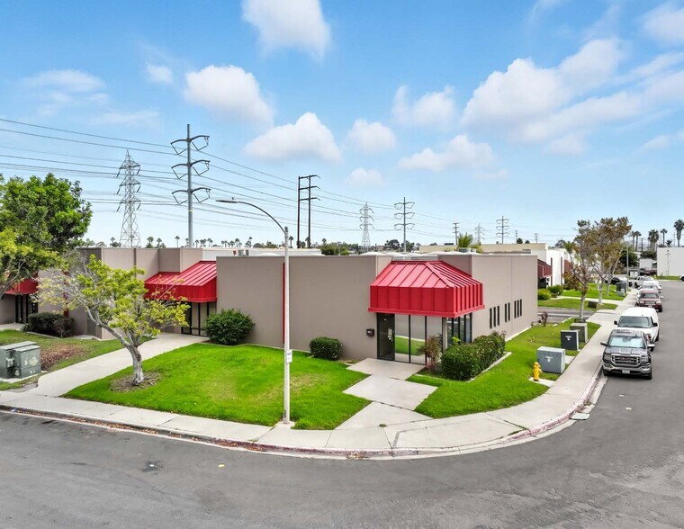 1497 Jayken Way, Chula Vista, CA à vendre - Photo du bâtiment - Image 1 de 18