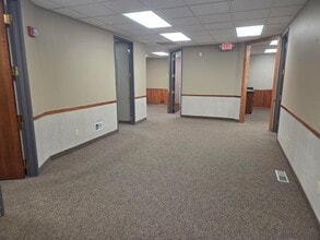 19232 Evans St NW, Elk River, MN for lease Interior Photo- Image 2 of 7