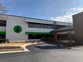 1150 Hammond Dr, Atlanta, GA à louer Photo intérieure- Image 1 de 1