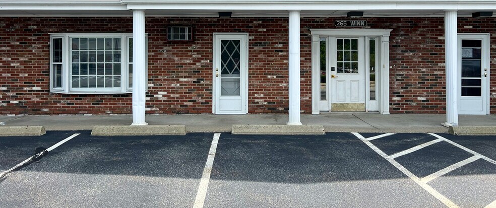 265 Winn St, Burlington, MA à louer - Photo du bâtiment - Image 2 de 18