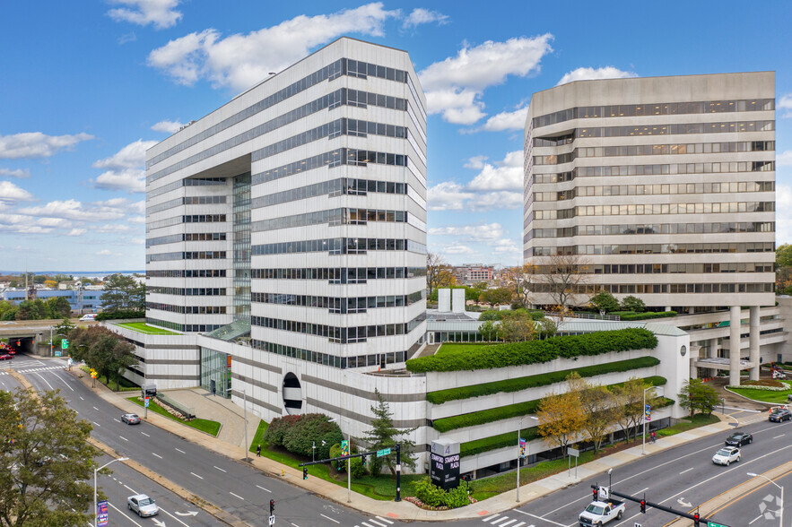 107 Elm St, Stamford, CT à louer - Photo principale - Image 1 de 12