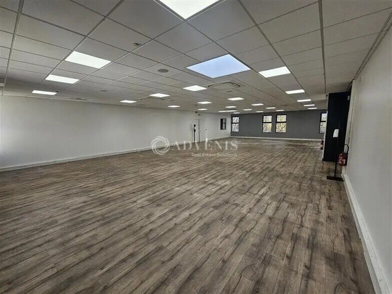 Bureau dans Champigny-sur-Marne à louer - Photo intérieure - Image 2 de 7