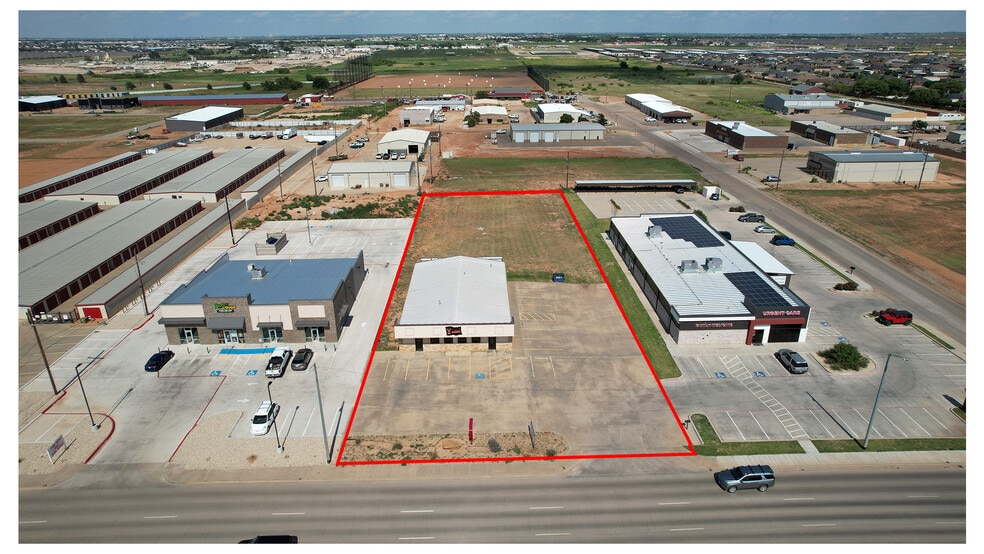 12105 Indiana Ave, Lubbock, TX à vendre - Photo du bâtiment - Image 3 de 7